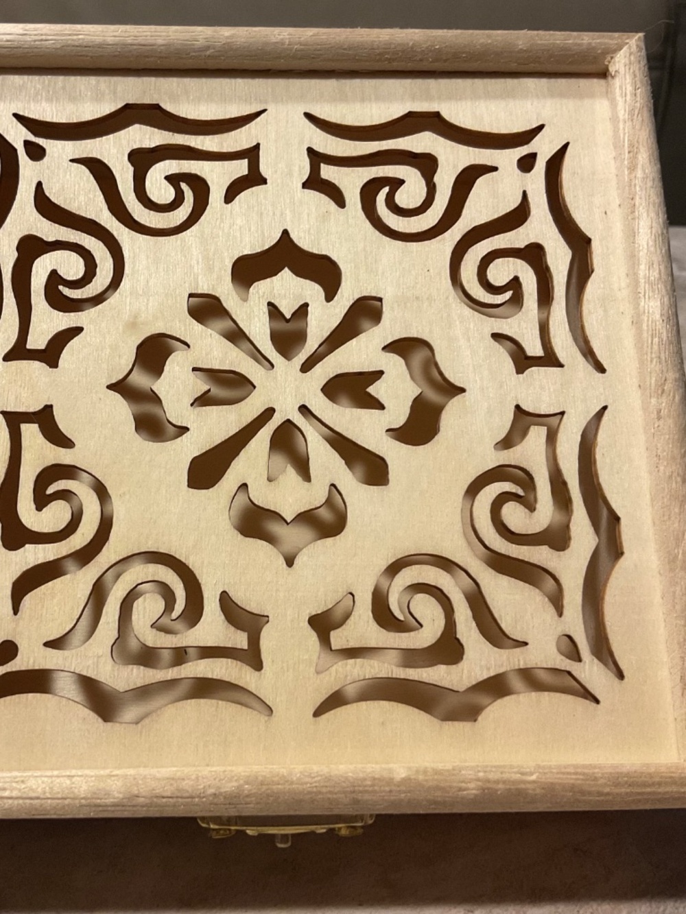 Wooden Box Laser Cut Design Hinged Lid New 5” square - Picture 10 of 10